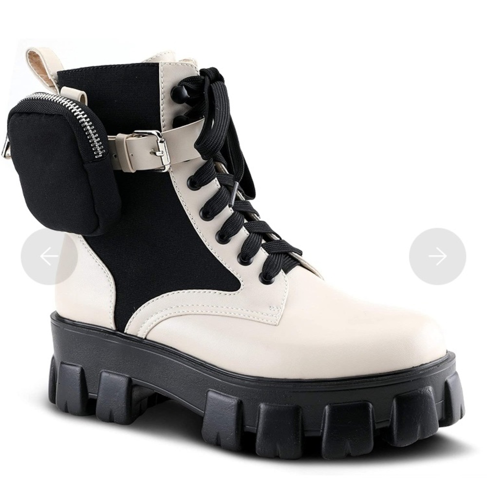 Azura Women's Black and Cream Boots